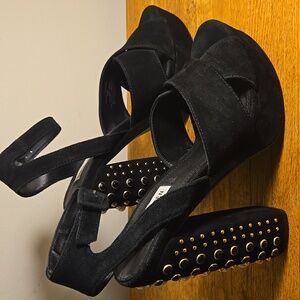 Steve Madden Suede Black Studded Platform Sandals